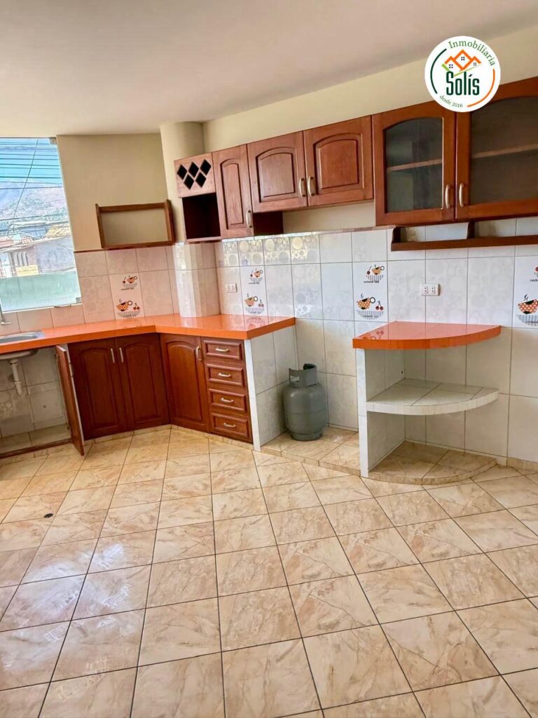 ALQUILER DE APARTAMENTO EN AV. INDUSTRIAL