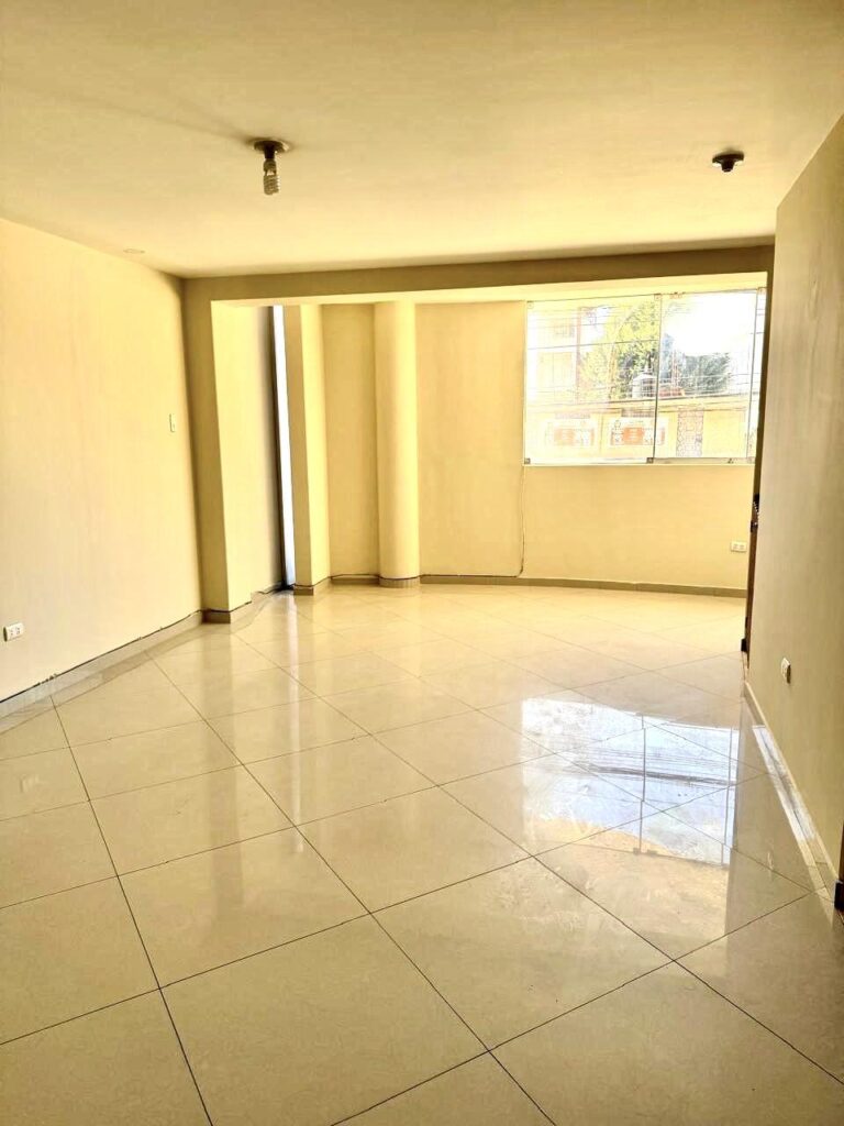 ALQUILER DE APARTAMENTO EN AV. INDUSTRIAL