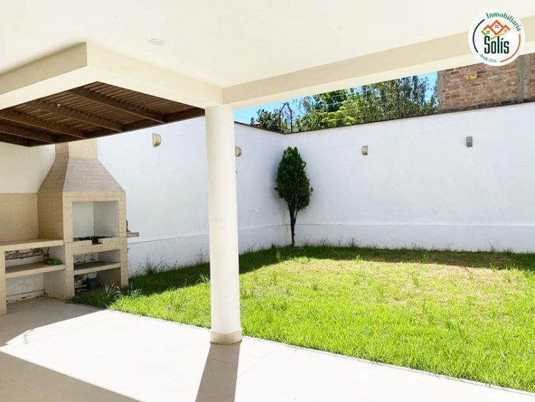 Bonita Casa en Venta en los Baños del Inca