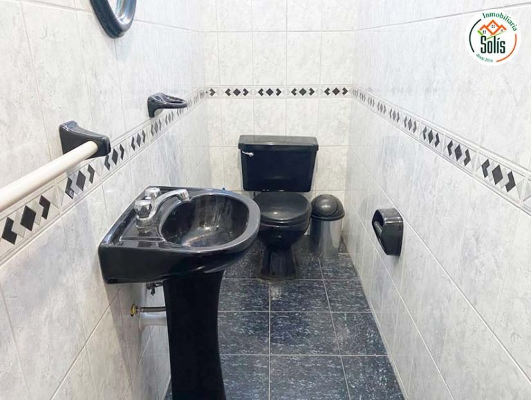 HABITACIÓN AMUEBLADA EN JR DOS DE MAYO, CAJAMARCA