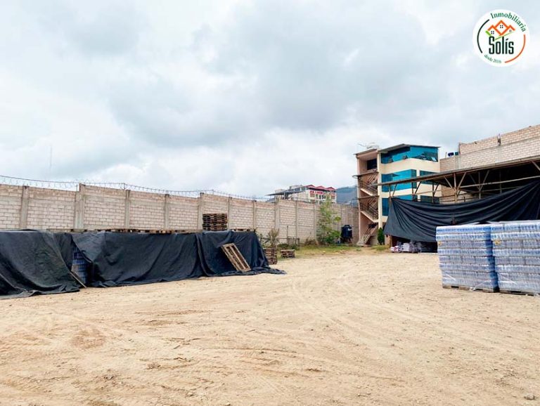 ALQUILA TERRENO VALLADO Y OFICINA CERCA DE HEROES DEL CENEPA, CAJAMARCA
