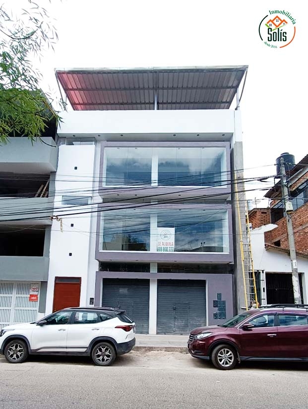 SE ALQUILA LOCAL COMERCIAL LUMINOSO EN MARIO URTEAGA