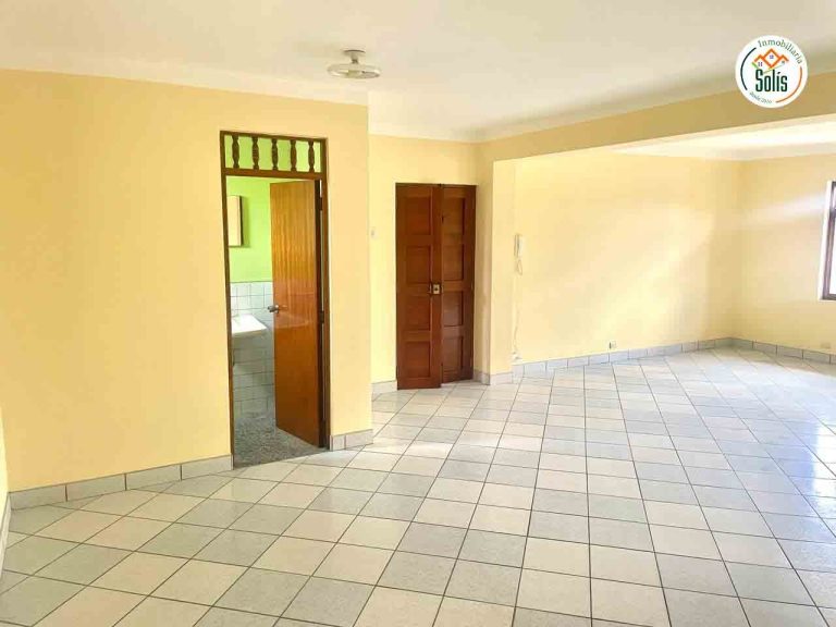 ALQUILO LOCAL PARA OFICINA, JIRON ETEN, CAJAMARCA